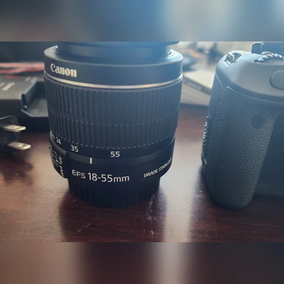 Canon EOS Rebel T3i Camera Kit 18-55 Mm Lense - Picture 6 of 12